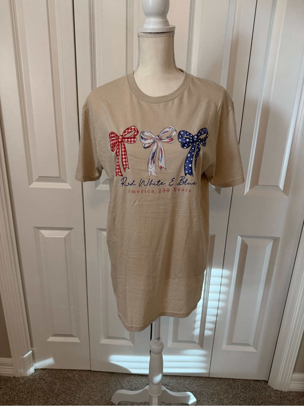 Red White & Blue Bow Graphic Tee - Women’s Size Medium NWOT